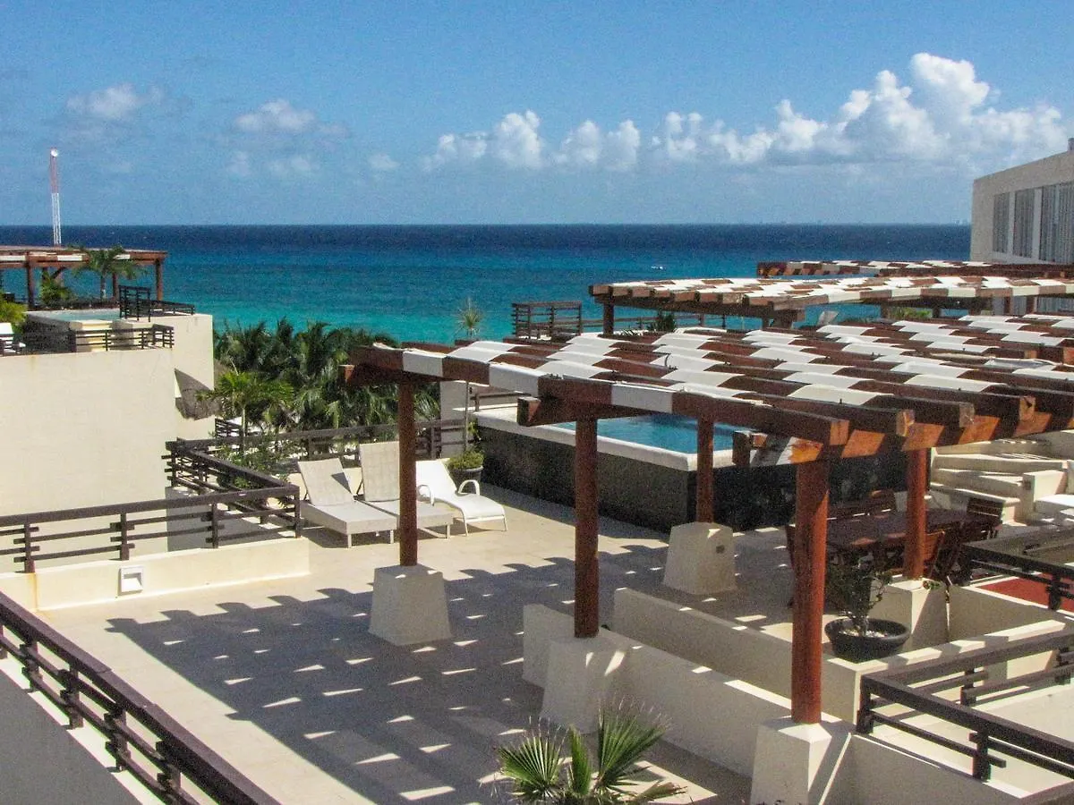 Aldea Thai By Blue Oceanfront Playa del Carmen Aparthotel