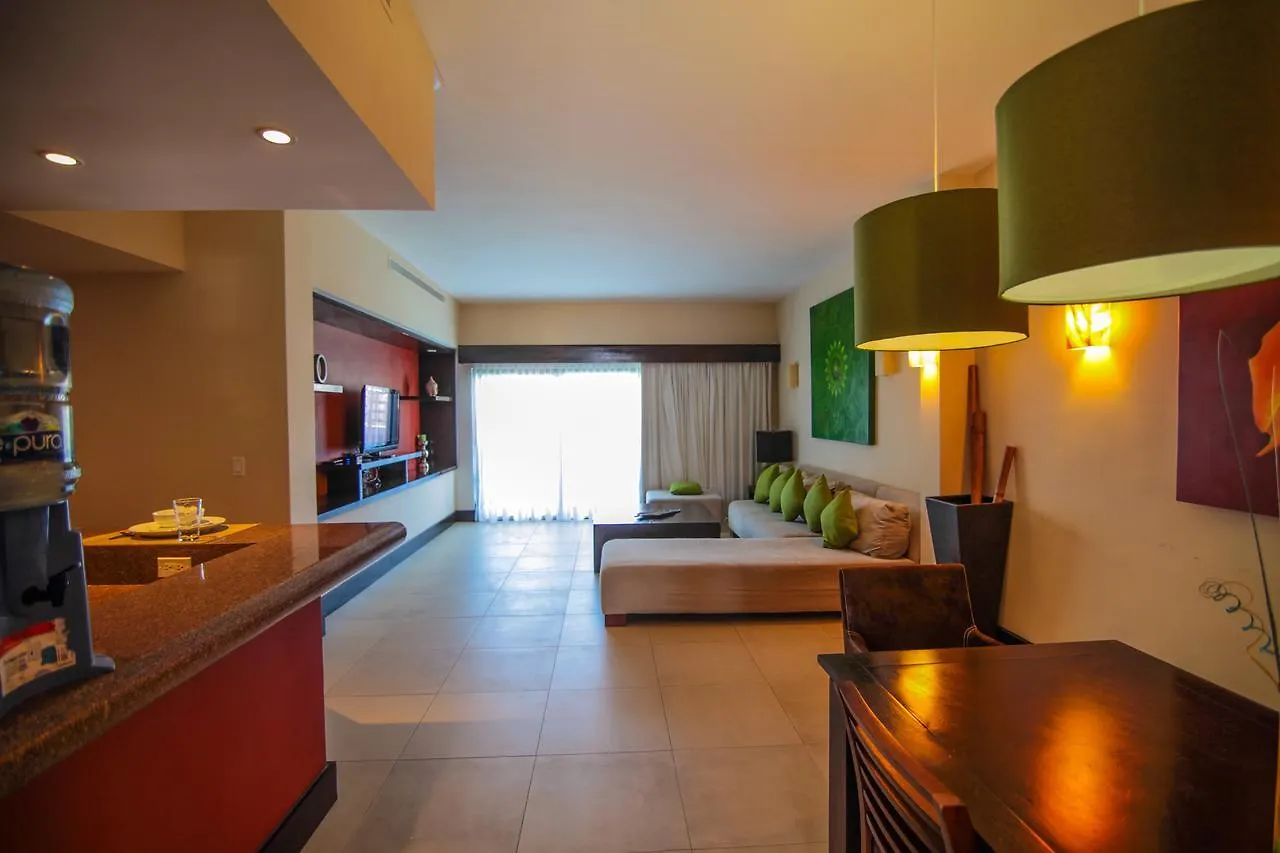 Aparthotel Aldea Thai By Blue Oceanfront Playa del Carmen