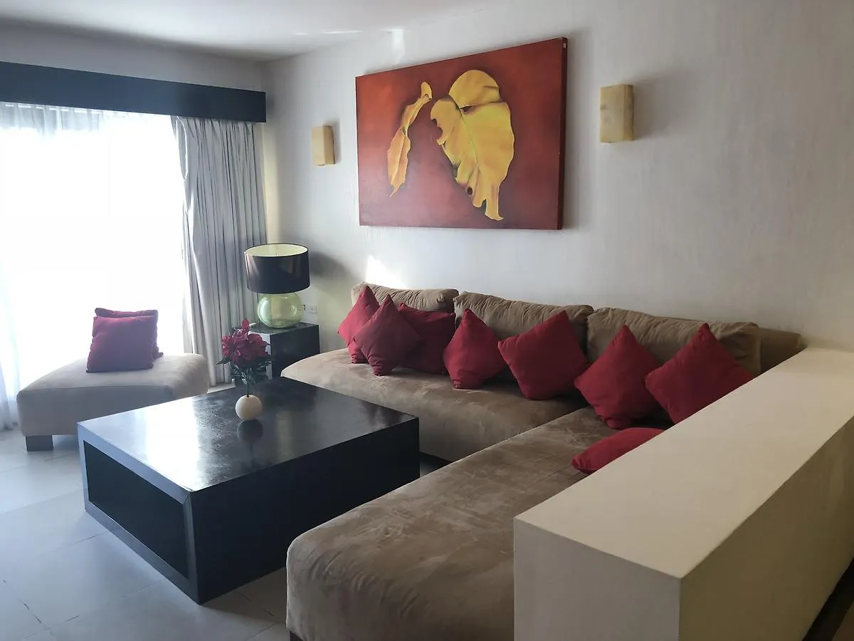 **** Aparthotel Aldea Thai By Blue Oceanfront Playa del Carmen Mexico