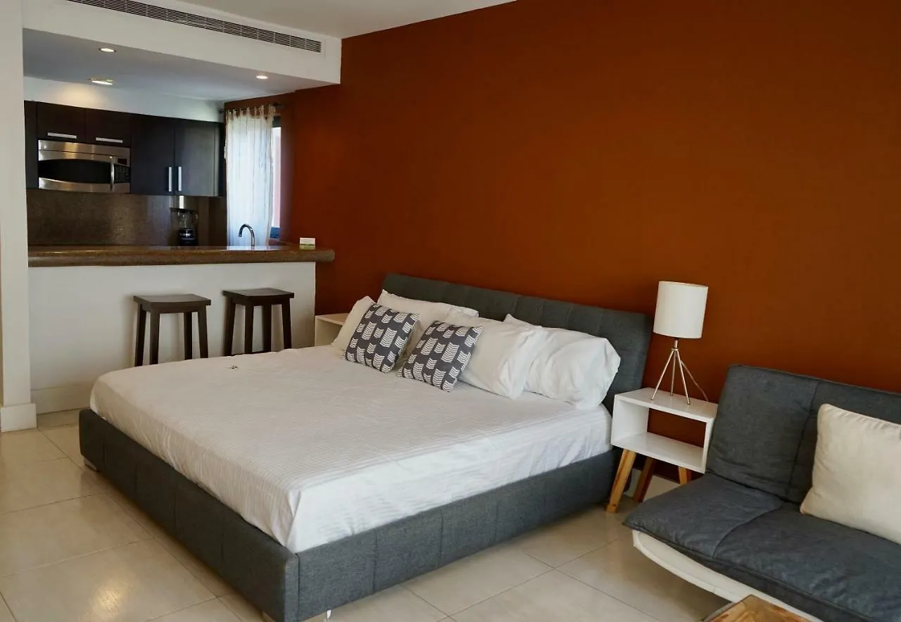 Aldea Thai By Blue Oceanfront Playa del Carmen